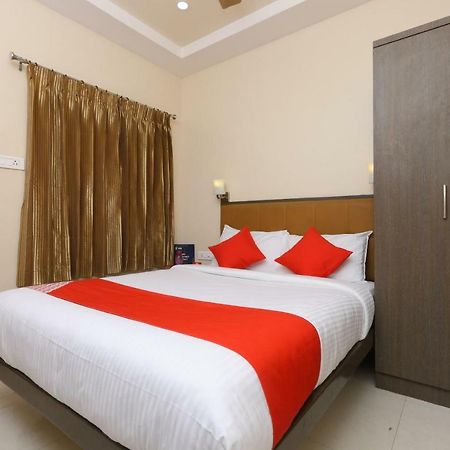 Oyo 14934 Kalyani Grand Hotell Chennai Eksteriør bilde