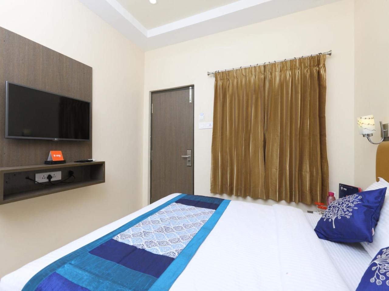 Oyo 14934 Kalyani Grand Hotell Chennai Eksteriør bilde