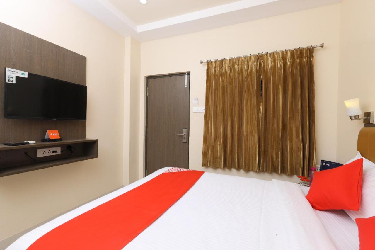 Oyo 14934 Kalyani Grand Hotell Chennai Eksteriør bilde