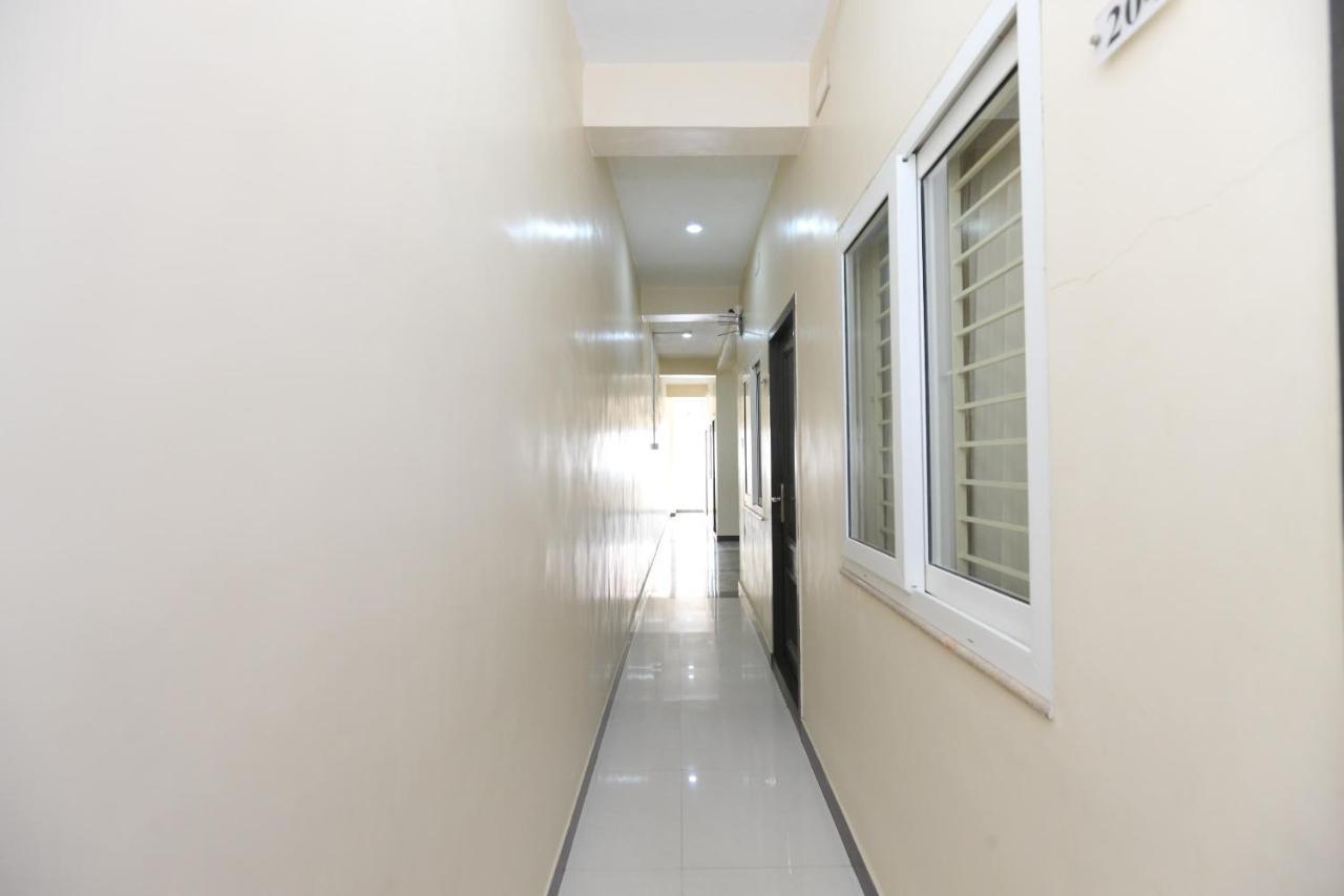 Oyo 14934 Kalyani Grand Hotell Chennai Eksteriør bilde